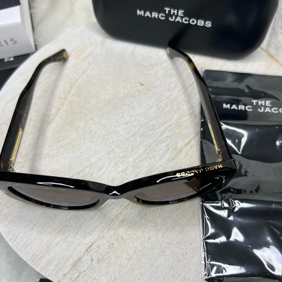 Marc Jacobs Tortoiseshell Cat-Eye Sunglasses - Picture 4 of 12